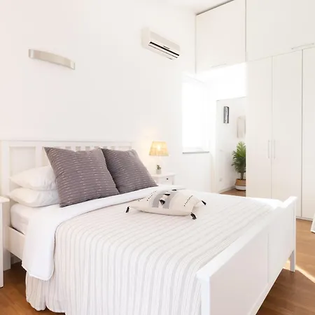Dream In Apartment Como